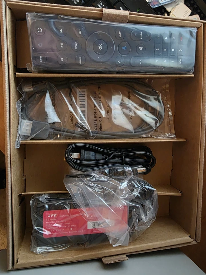 NEW Arris Verizon Fios Set Top Box VMS4100 w/ All Cables And Remote Control - Image 2 of 3