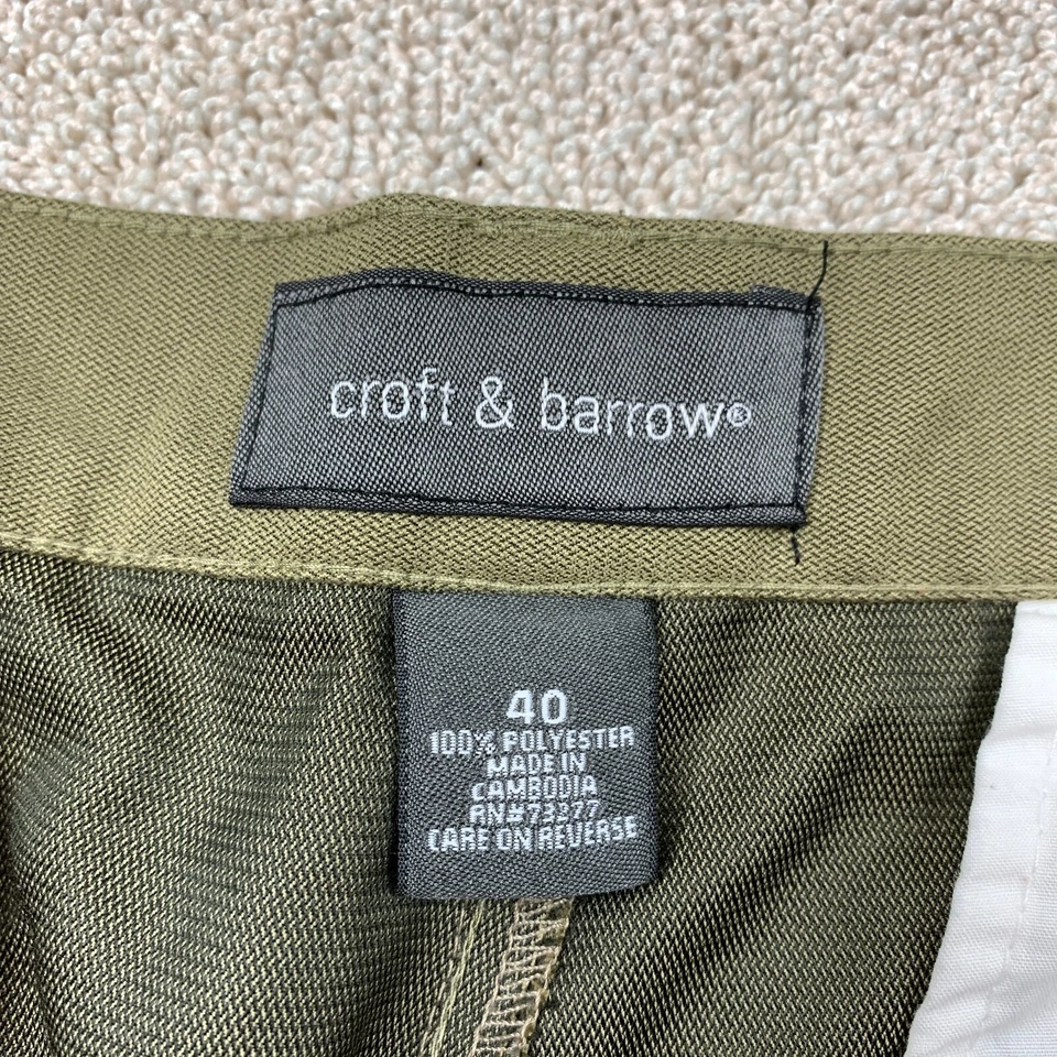 Croft & Barrow Pleated Front Chino Shorts Men's Waist 40 Solid Green 8" - Image 2 of 4