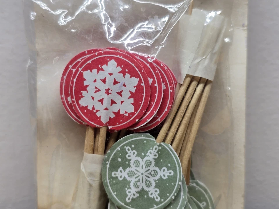 Cupcake Martha Stewart Artesanía Navidad Vacaciones Copo de Nieve Mini Selecciones 36 Piezas Foto 3 de 4