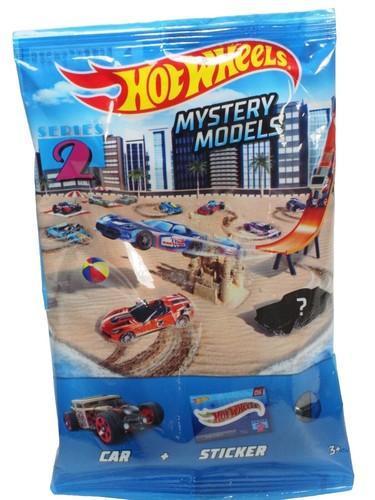 Hot Wheels Boulevard 2022 - Ford Escort RS1800 MK2 Bianca 1:64, Edizione Limitata Thailand