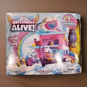 Hatchimals Alive, Hatchi-Nursery Playset with 4 Mini Figures in Eggs. New