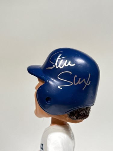 Steve Sax Signed Los Angeles Dodgers Bobblehead Player Bobblehead PSA 8A32081 - Picture 3 of 5