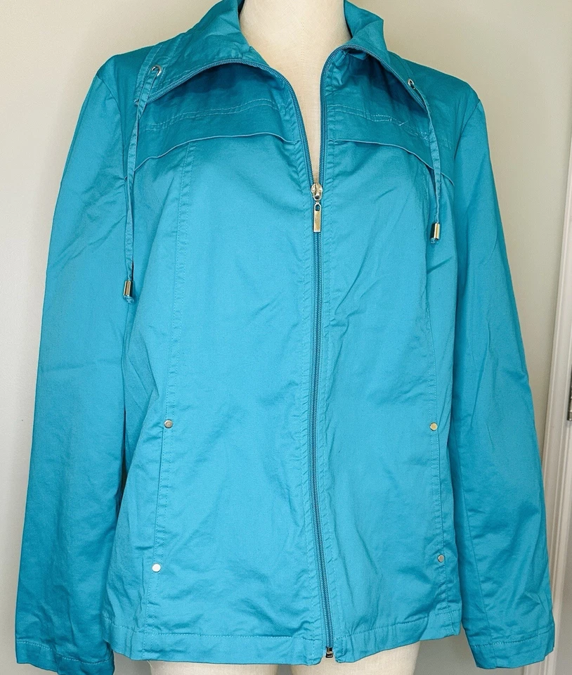 Chaqueta Studio Works Real para mujer talla grande - forro a lunares Foto 3 de 4