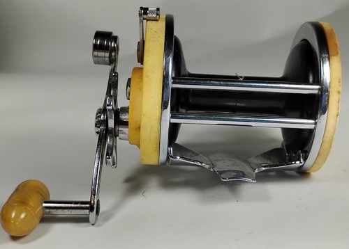 Garcia MITCHELL 600 Reel Made In France Working Good - Picture 8 of 18