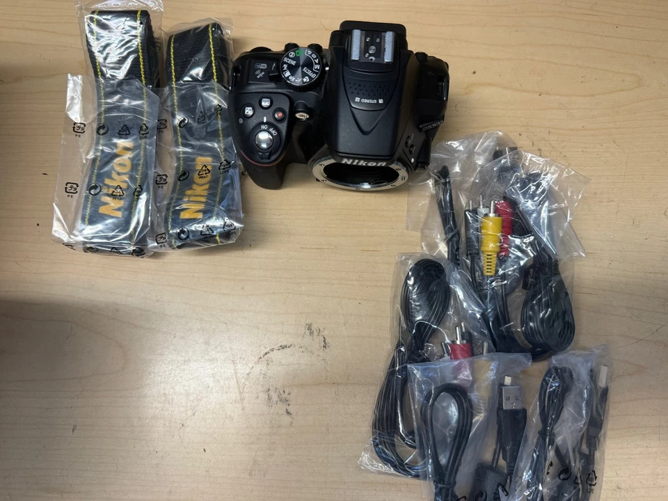 Nikon D5300 24.2MP Digital SLR Camera Black Untested - Image 3 of 4