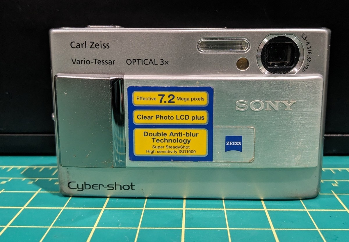Sony Cyber-shot DSC-T10 7.2MP Digital Camera - Silver for sale