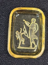 VINTAGE SALT CELLAR AMBER  CARVED GLASS CUPID E-25-1