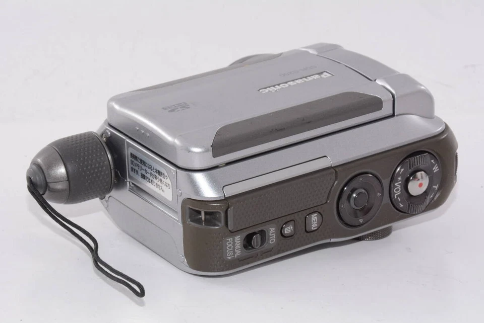 Panasonic SDR-S200-S SD Camcorder Video Camera silver Used from Japan - Image 4 of 4
