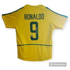 Ronaldo Nazario R9 Brasil Nike Signed Jersey Beckett Authenticated BR01010