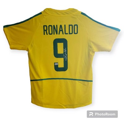 Ronaldo Nazario R9 Brasil Nike Signed Jersey Beckett Authenticated