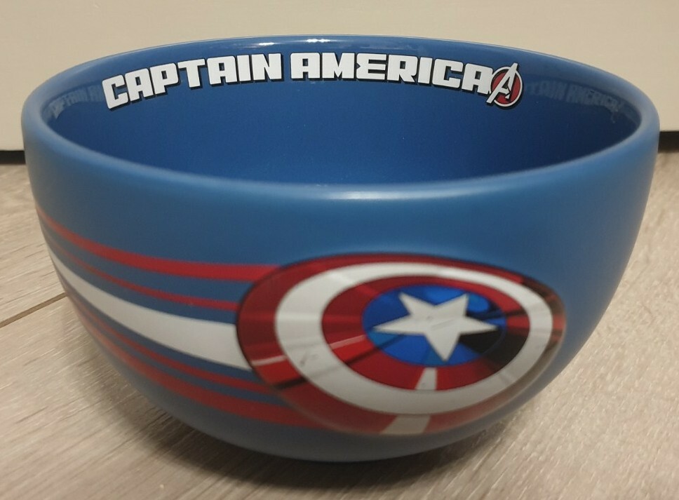 Bol Captain America Disneyland Paris idéal pour céréales et chocolat chaud des enfants