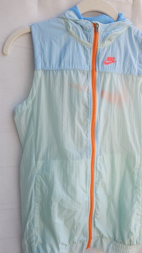 Chaqueta cortavientos con capucha para correr Nike Top juvenil mediana - Imagen 3 de 9