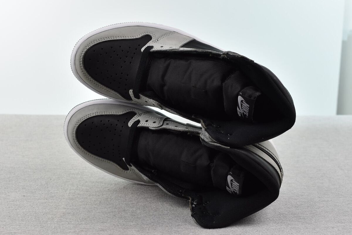 Jordan 1 Retro High OG Shadow 2.0 Black/White/Smoke Grey Jordan 1 Retro High OG Shadow 2.0 Black/White/Smoke Grey
