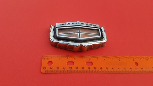 LINCOLN MERCURY DIVISION EMBLEM LOGO BADGE SYMBOL SIGN USED OEM C19 - Picture 2 of 3