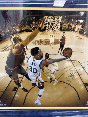 2017 Championsips Steph Curry Signed 16x20 Shot on Lebron James Steiner Sports - Picture 2 of 5