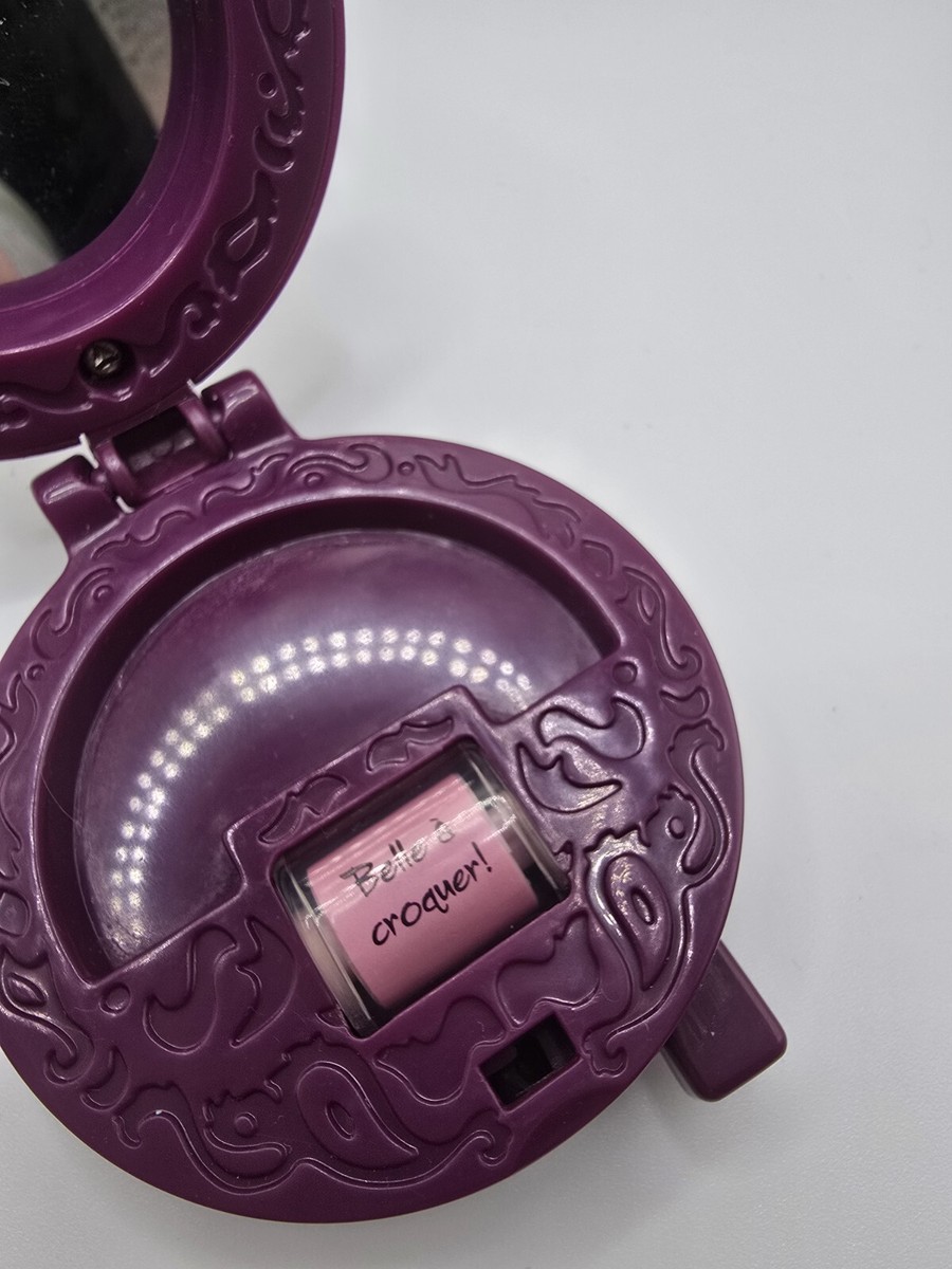 BRATZ Compact Burger King Meal Kids Toy Compact Mirror- FRENCH