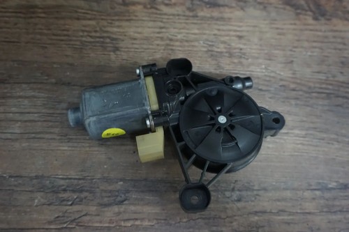 Audi A3 RS3 VW Tiguan Skoda Octavia 5E Fensterhebermotor vorne links 5Q0959801B