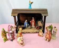 Vintage Jasco Creche 15 Figurines Fine Bisque Porcelain Hand-Painted Nativity