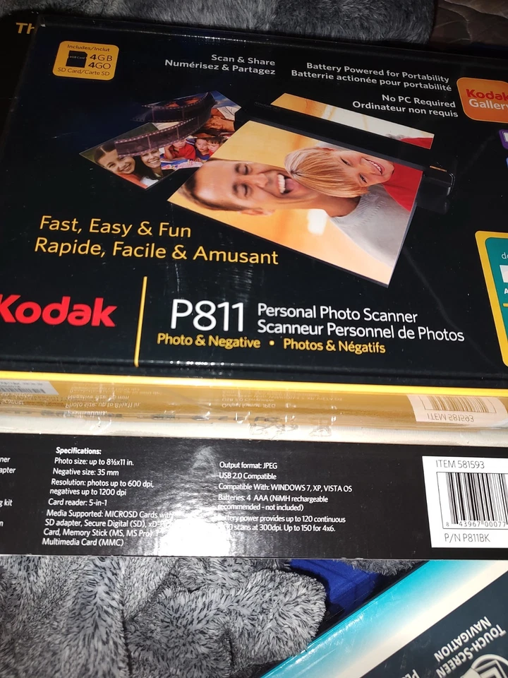 Kodak Handheld Personal Photo Scanner P811 Document Negative + 4 GB SD Card NEW - Image 2 of 2