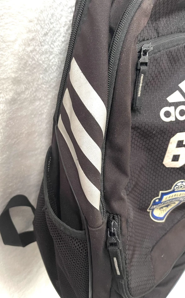 Mochila Adidas Stadium negra (con logotipo de equipo) bolsa de fútbol Spots Foto 3 de 4