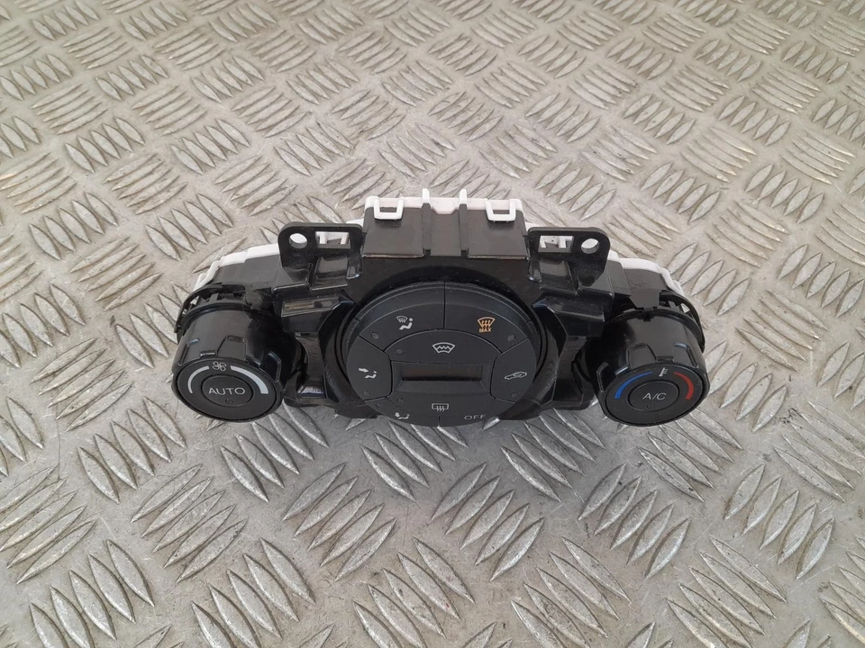 Ford Fiesta 2008-2013 Heater Control Panel 8A6T18C612 - Image 2 of 4