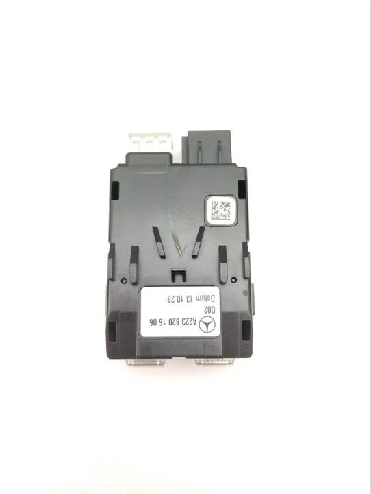 Input device Mercedes-Benz EQE SUV 2024 USB A2238201606 - Image 4 of 4