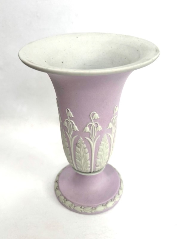 Dudson Lilac Jasper Dipped Trumpet Vase ca. 1820