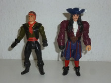 2 verschiedene FIGUREN ACTIONFIGUREN / PETER PAN und CAPTAIN HOOK  / #767#