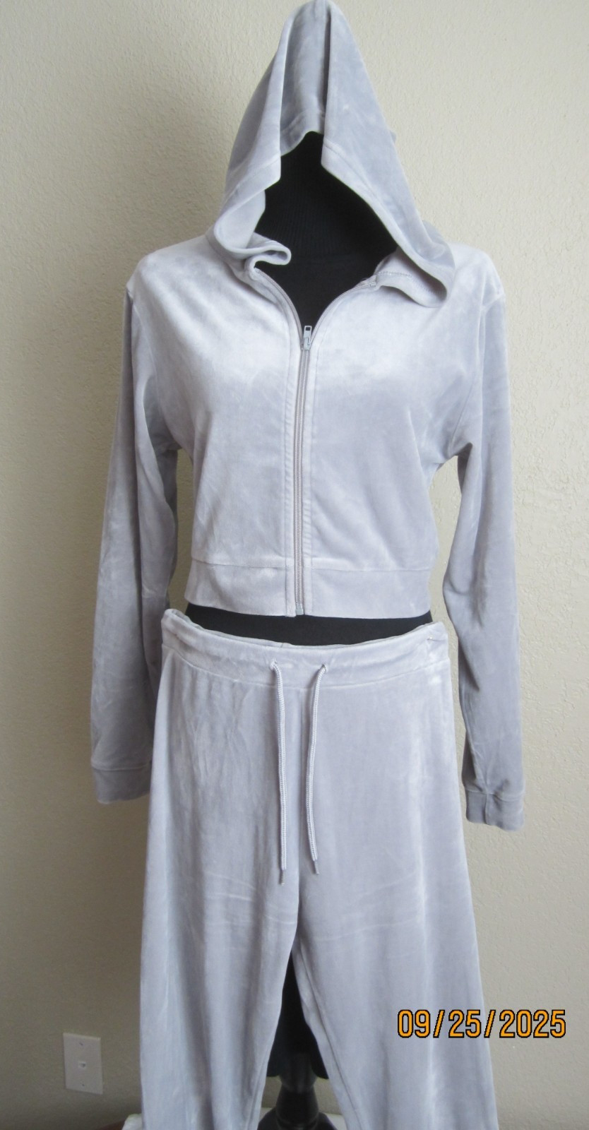 Roma Concept by rosee Women's Gray Velour 2 piece Hoodie Leggings Set Size XL