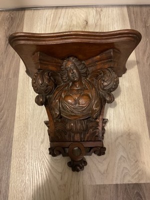 Fabelhafte 1840er französische Jungfrauen Büste geschnitztes Hartholz Corbel Uhr Regal