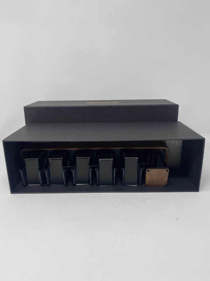 Novo Relógio de Mesa Digital Retro Nixie Tubo RGB Brilho LED - Presente Exclusivo para Decoração de Casa - Imagem 2 de 4