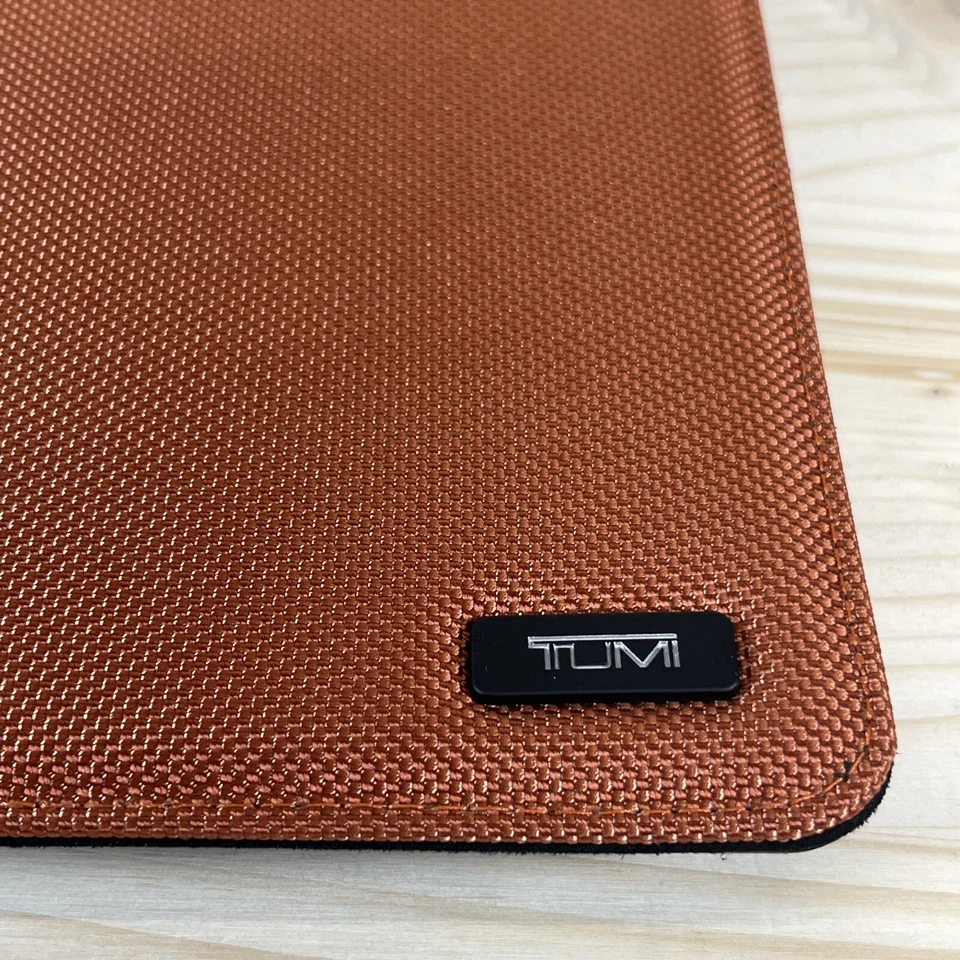 Tumi ipad 2 Case Ballistic Snap Case Copper Orange 9.7"x7.5"x0.5" - Image 2 of 4
