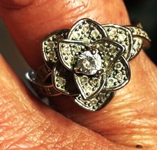 Vintage sterling silver filigree rose Ring with center CZ size 6.5