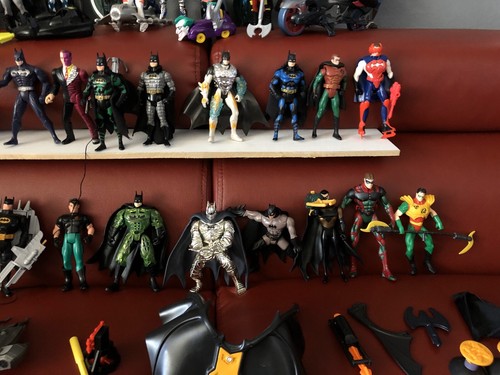Vintage DC Batman & Robin Huge Action Figure Vehicles And Weapons 45 Lot - Picture 5 of 12