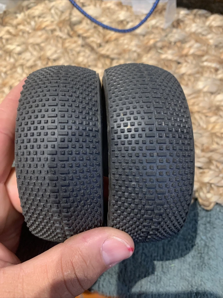 Pro-Line Inside Job M2 Off-Road 1/8 Buggy Tires (2) for Front/Rear Wheel 9023-01 - Image 2 of 4