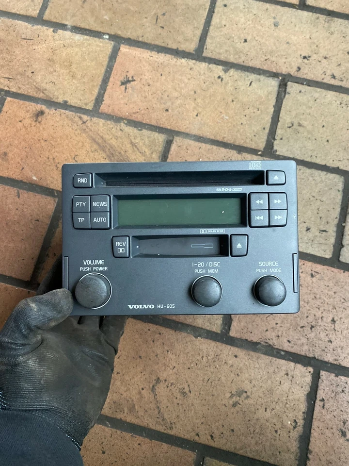 Volvo V40 S40 I 645 Autoradio CD-Radio Kassette 30623159 - Bild 1 von 4