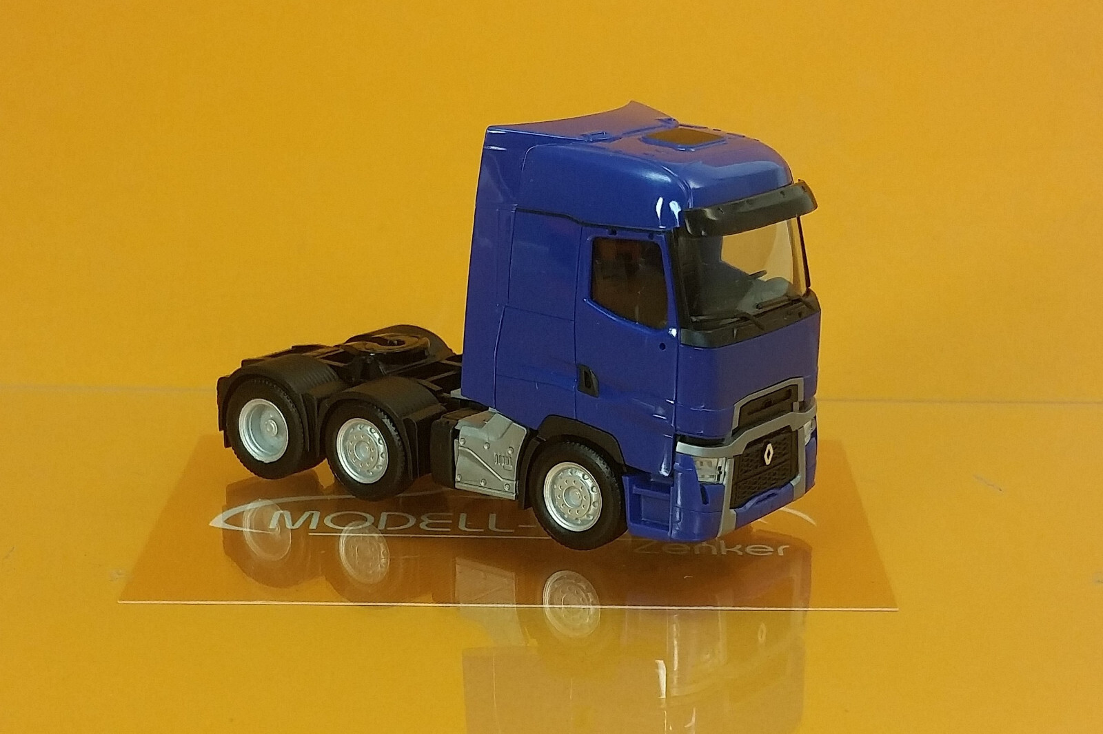 Herpa 315104 Renault T High facelift 6x2 ZGM blau 1:87 NEU Modellauto