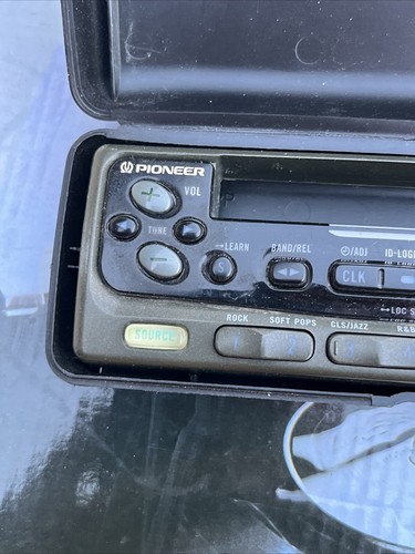Pioneer KEH-6400 Cassette Tape Stereo (Face Plate Only)detachable W-Case TESTED - Picture 3 of 13
