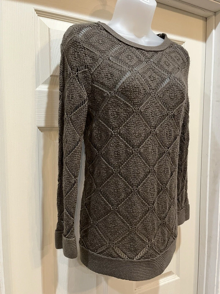 Suéter para mujer Miss Guided con ojales de ganchillo - talla M  Foto 4 de 4