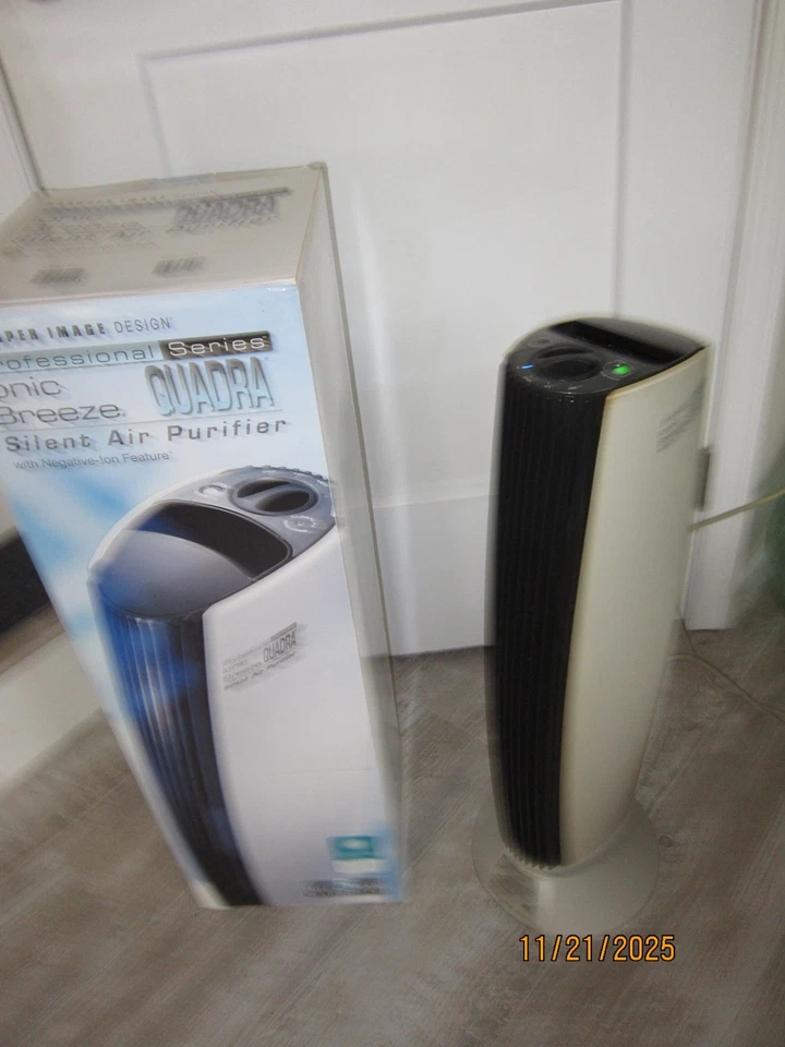 Sharper Image Professional Series Ionic Breeze Quadra Silent Air Purifier SI737 - Image 3 of 4
