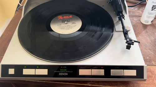 Denon DP-15F Fully Automatic DD Turntable with Dynamic Servo Tracer Tonearm - Video 1 van 1