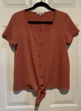 Set The Stage Tie Front Top Size Large Ribbed Buttons Short Sleeve Coral Pink