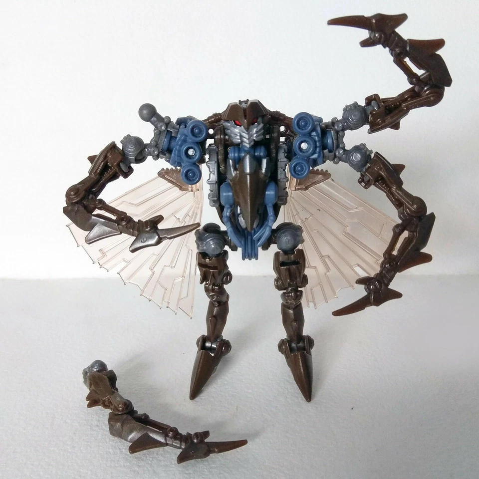 TRANSFORMERS REVENGE OF THE FALLEN: AA-04 INSECTICON (2010), TAKARA ver., BROKEN - Imagen 2 de 4