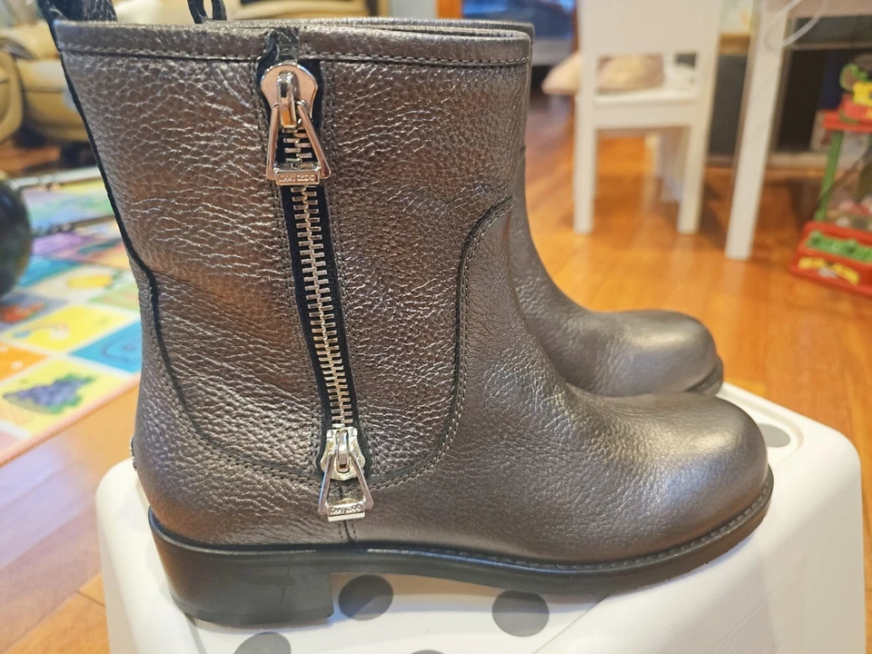 Botín de motociclista Jimmy Choo Dondo astilla de cuero granulado metálico Foto 2 de 4