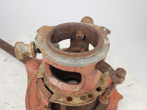 Vintage Ridgid No. 65-RA Manual Receding Pipe Threader 1-1/4" Thread Dies - Picture 10 of 15