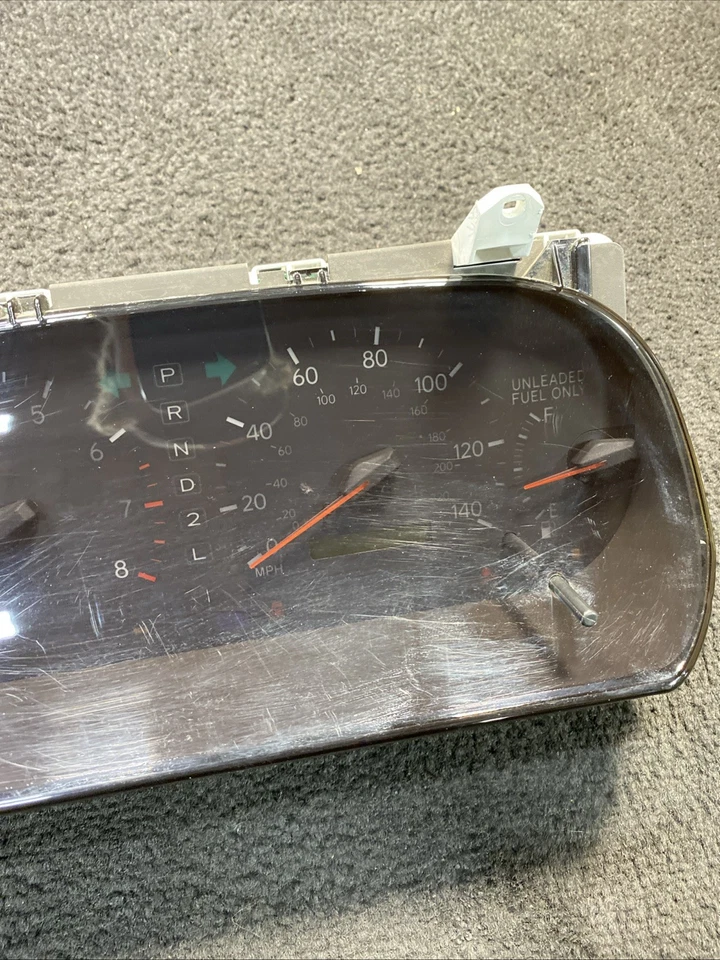 1997-1998 Lexus ES300 Speedometer Instrument Gauge Cluster 260k OEM 83800-33160 - Image 3 of 4