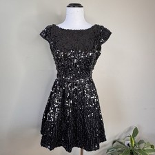 Windsor Black Sequin Mini Dress Size 1/2 Cap Sleeves Open Back Hoco Party Fancy