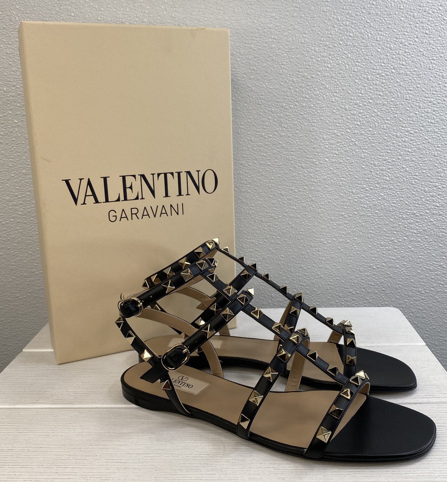 Valentino Garavani Rockstud Caged Sandal Women US8.5 EU38.5 Black Leather Straps