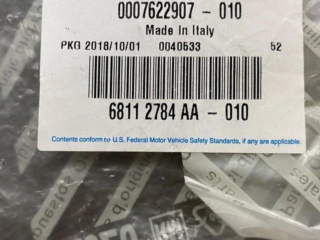 68112784AA 2015-21 PROMASTER CITY Capucha Prop Rod Clip Foto 3 de 4