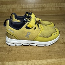 On Cloud Play Shoes Youth Size 1 Mesh Athletic Running Kids Yellow Sneakers